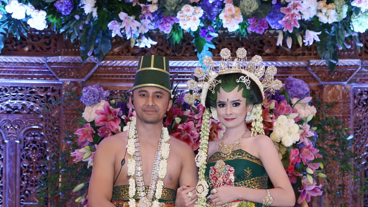 [Bintang] Hengky Kurniawan dan Sonya Fatmala