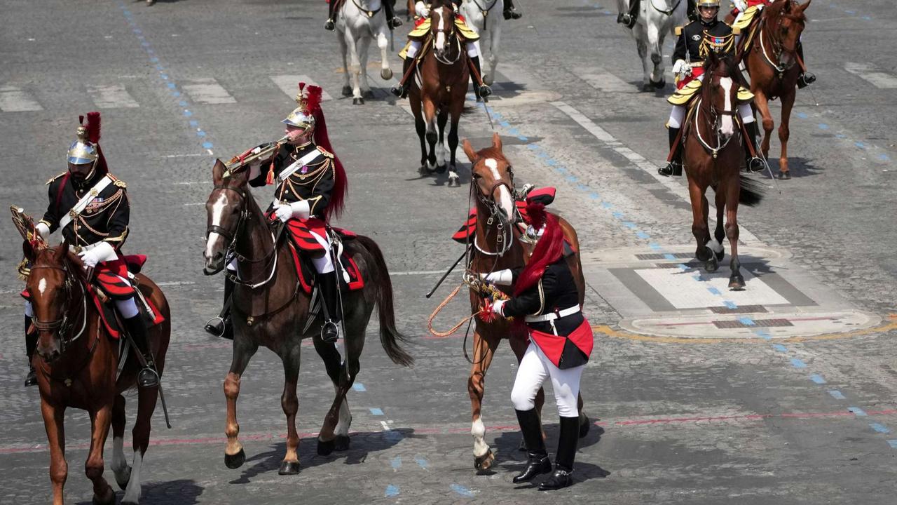 Kuda terjatuh di Bastille Day