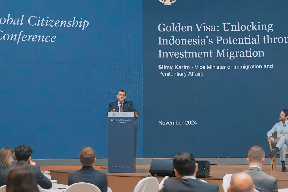 Wakil Menteri Imigrasi dan Pemasyarakatan (Wamen Imipas), Silmy Karim menyebut kebijakan Golden Visa berperan penting dalam menarik investasi asing (Dok. Humas Imigrasi).
