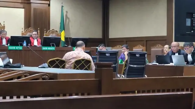 Ahli Hukum Bisnis Nindyo Pramono dihadirkan oleh JPU sebagai saksi ahli dalam persidangan lanjutan kasus dugaan korupsi timah dengan terdakwa Tamron di PN Jakpus.