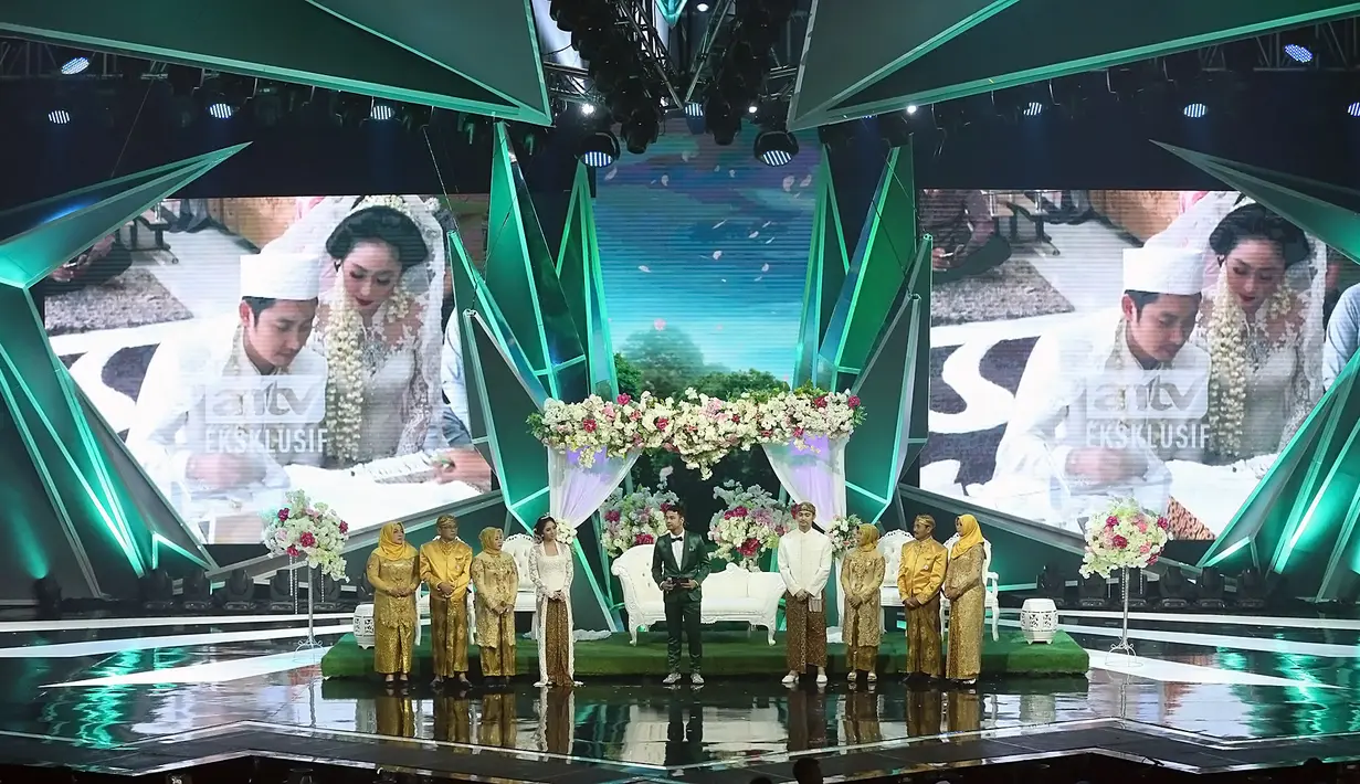 Dewi Perssik dan Angga Wijaya