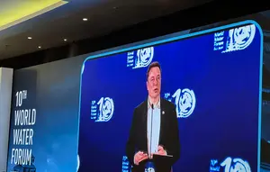 Elon Musk dalam Opening Ceremony World Water Forum ke-10 yang digelar di Mangapura Hall, Bali International Convention Centre, Nusa Dua, Senin (20/5/2024). (Liputan6/Benedikta Miranti)