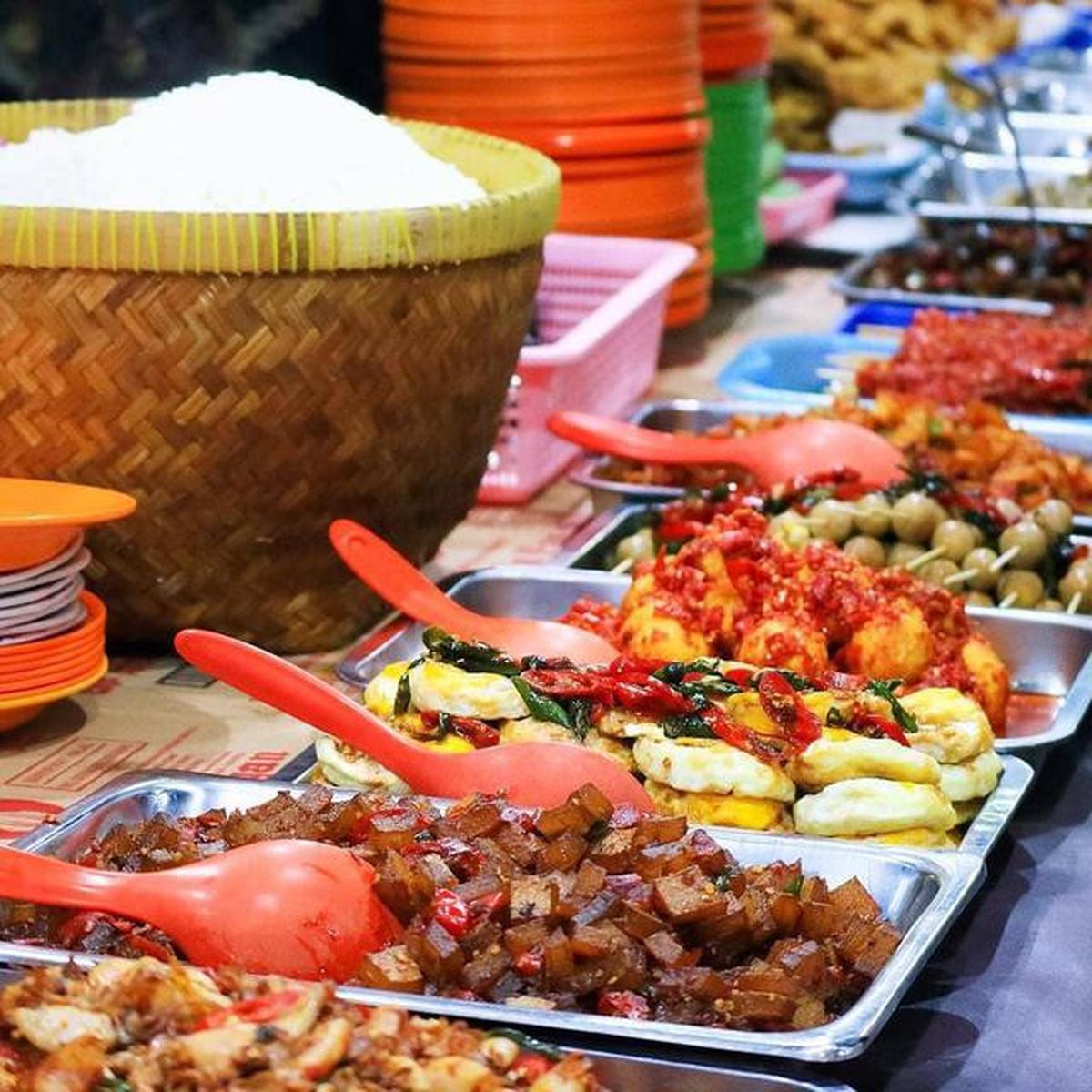 Nasi Uduk Ibu Sum