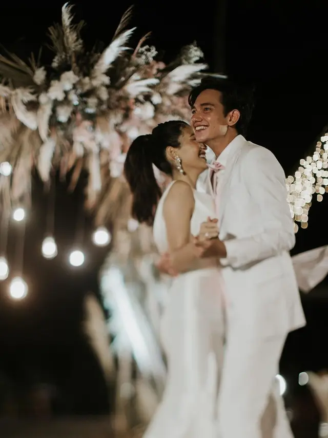 Adipati Dolken dan Canti Tachril