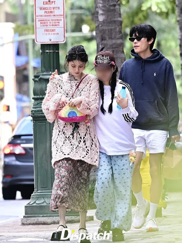 Dispatch menangkap kegiatan Han So Hee dan Ryu Jun Yeol di Hawaii. [Foto: Instagram/koreadispatch]