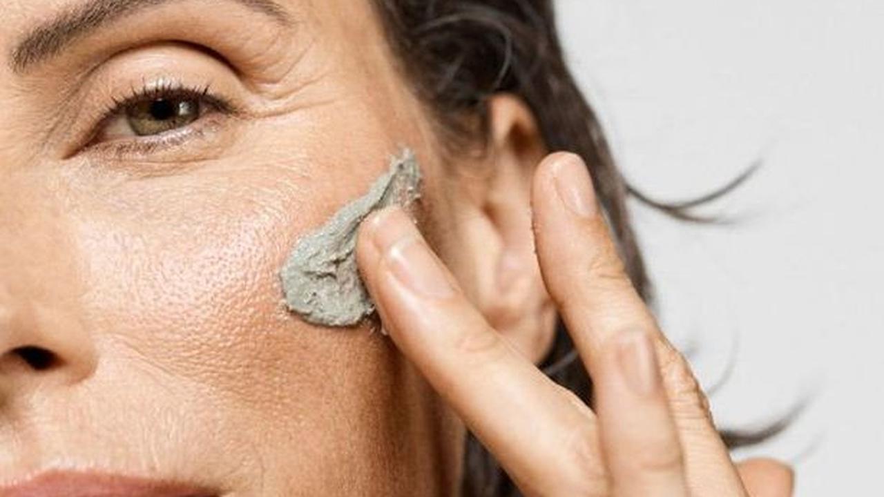 <b>Gunakan Retinoid Jika Flek Hitam Muncul Karena Penuaan</b>