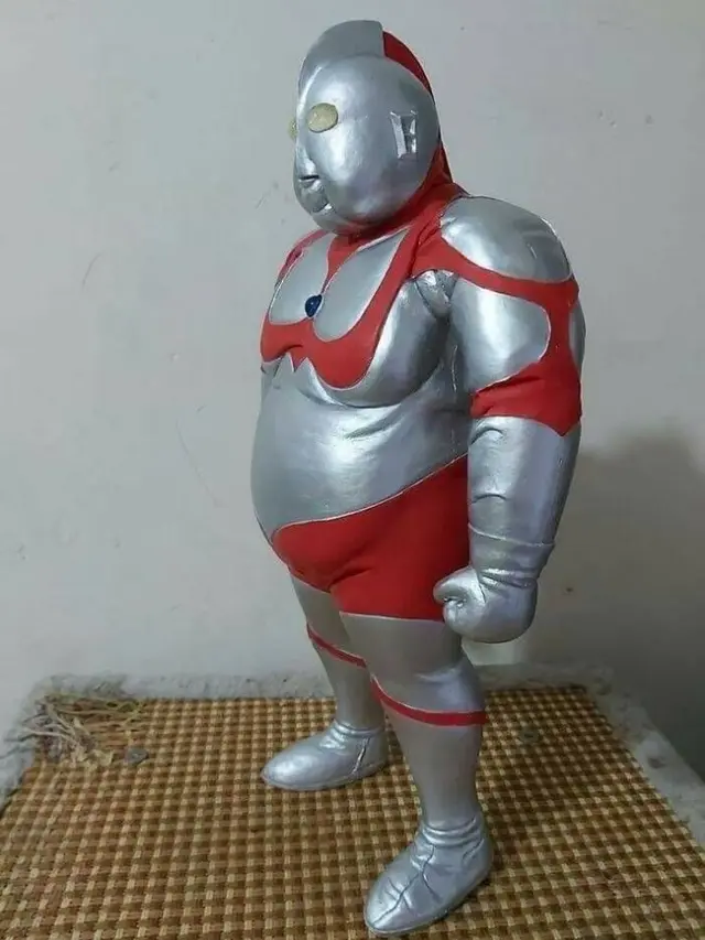 5 Potret Kocak saat Superhero Terlalu Lama 'Di Rumah Saja' Ini Bikin Geli