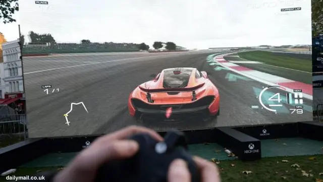 xbox-3-131122b.jpg