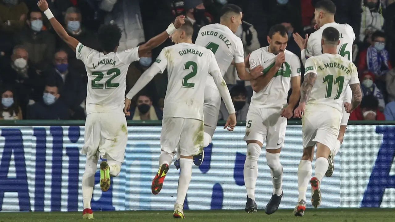 Kalahkan Elche 2-1, Real Madrid ke Perempat Final Copa del Rey