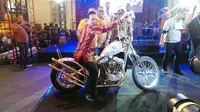 Sri Sultan Hamengkubuwono X meresmikan acara Kustomfest 2016. Di acara pembukaan, ia menggeber Kebo Bule, motor chopper yang akan diundi untuk pengunjung yang beruntung. Tandatangan Sultan ada pada motor ini.