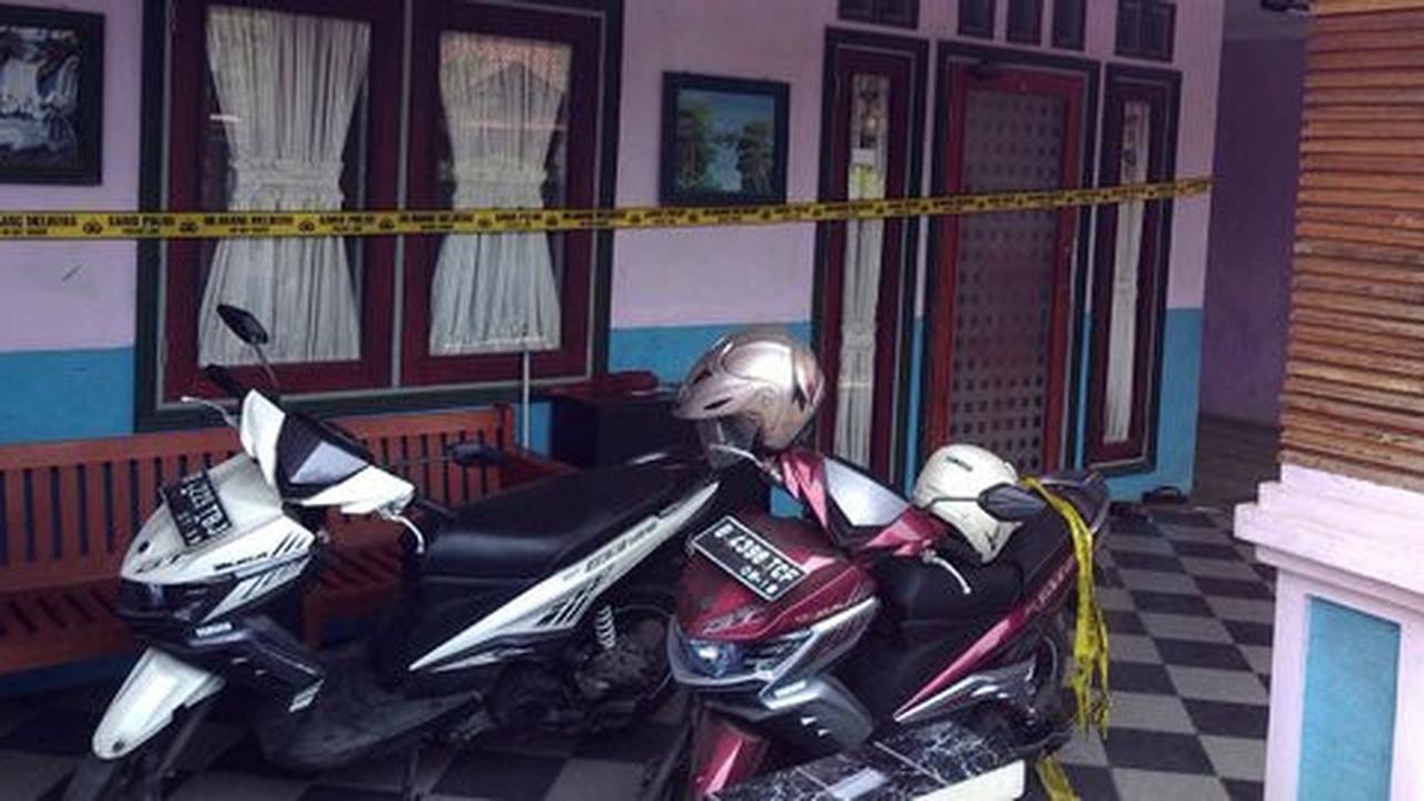 Seorang pria berjaket hitam masuk ke rumah Dayu sebelum pembunuhan