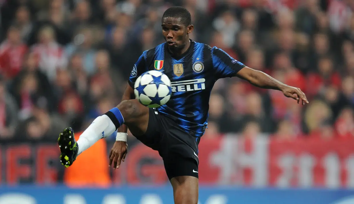 2010 : Samuel Eto’o - Striker dari Kamerun ini pernah mencicipi gelar pemain terbaik Benua Afrika saat bermain di Itali bersama Inter Milan.(AFP/Christof Stache)