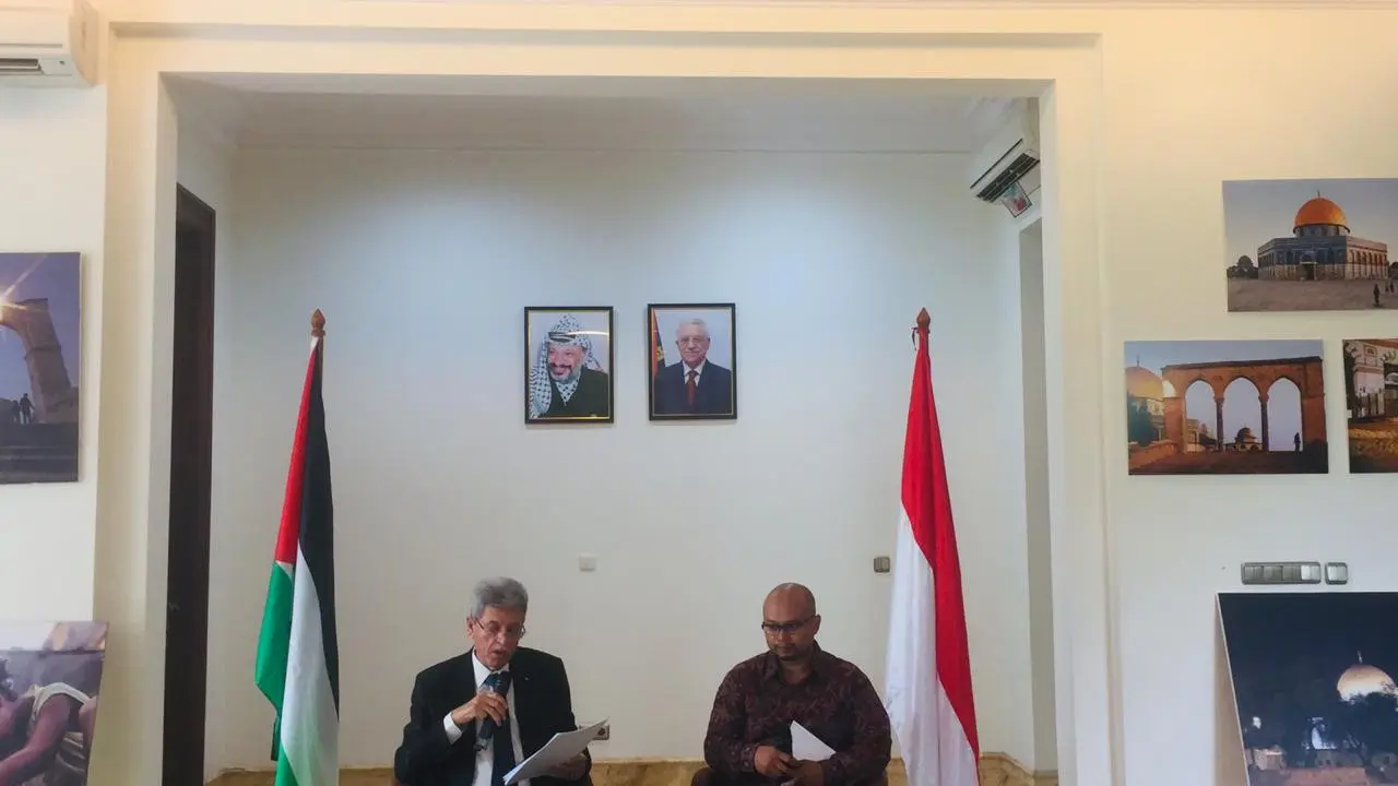 Duta Besar Palestina untuk Indonesia Zubair Alshun dalam konferensi pers peringatan Hari Nakbah (Liputan6.com/Siti Khotimah)