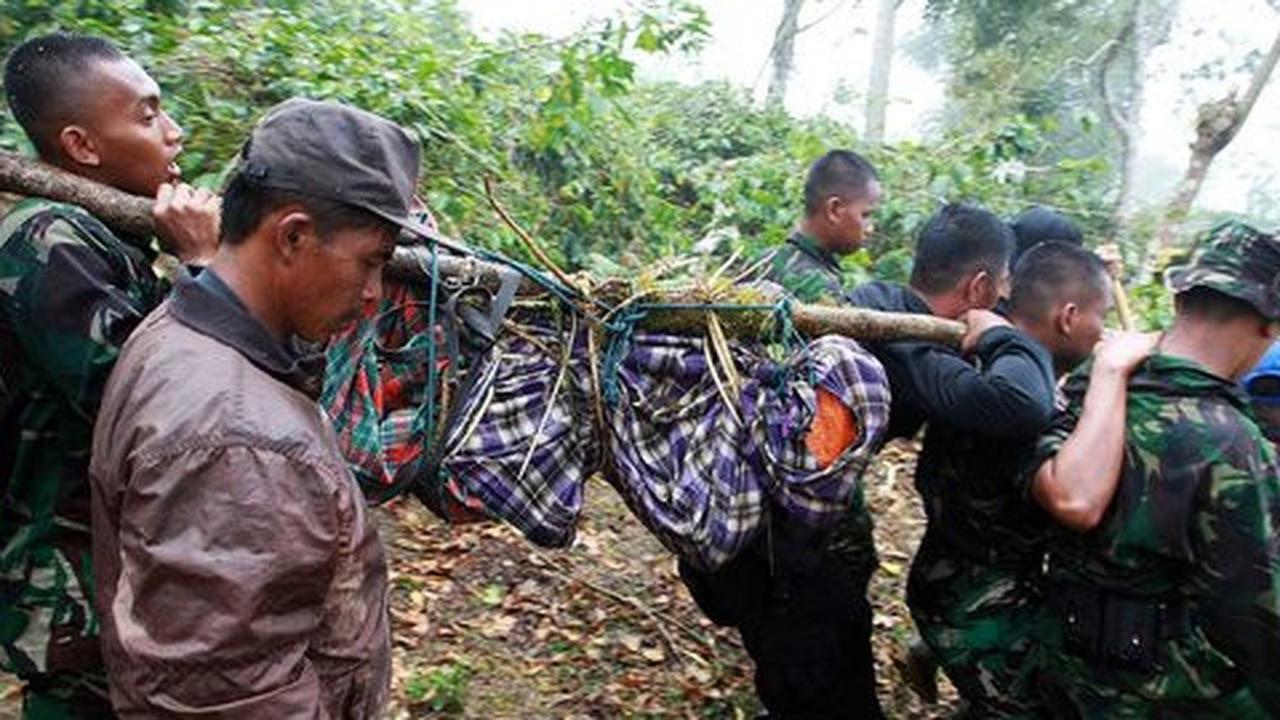 Jelang kedatangan jenazah Febby, warga & keluarga gelar tahlilan