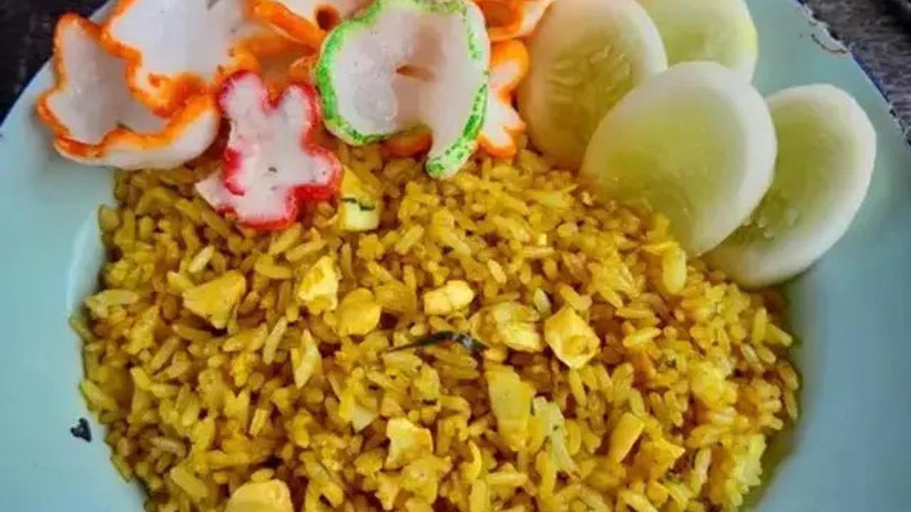 3 Resep Nasi Goreng Kunyit untuk Jadi Menu Bekal Lezat dan Praktis