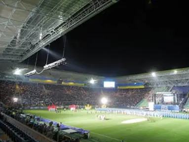 A general view shows the newly constructed stadium in the Ukrianian industrial city of Dnipropetrovsk during its opening ceremony. It is one of the few stadiums that was built for the Euro 2012 tournament. AFP PHOTO/MYKOLA LAZ RENKO
