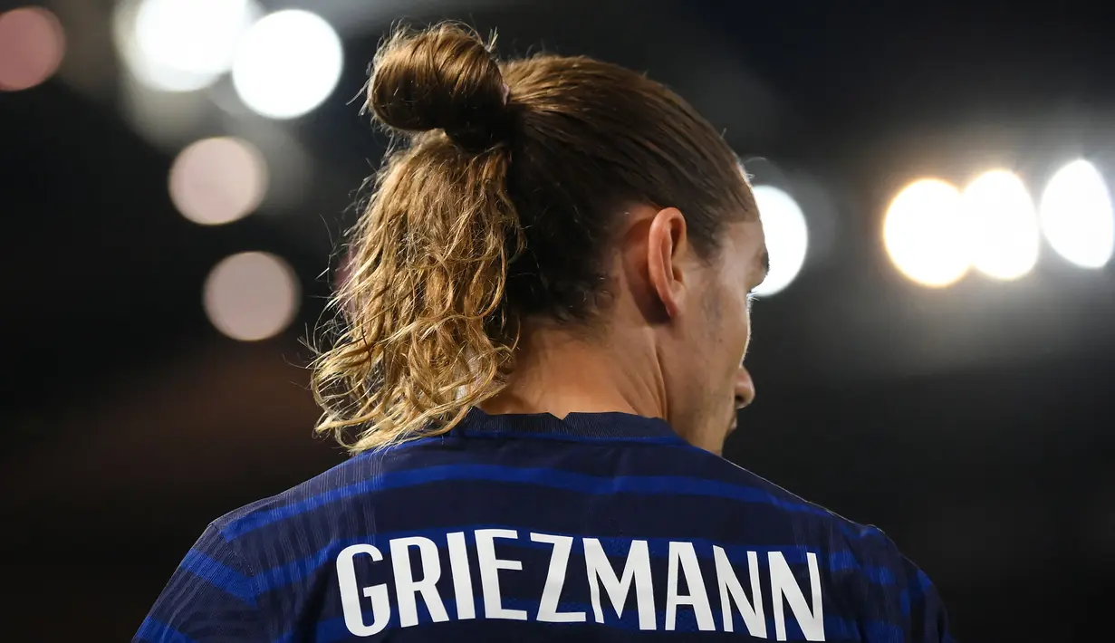 Antoine Griezmann dkk gagal memetik kemenangan dari tamunya, Bosnia pada laga grup D kualifikasi Piala Dunia 2022 zona Eropa. Laga tersebut berakhir dengan skor satu sama. (Foto: AFP/Franck Fife)