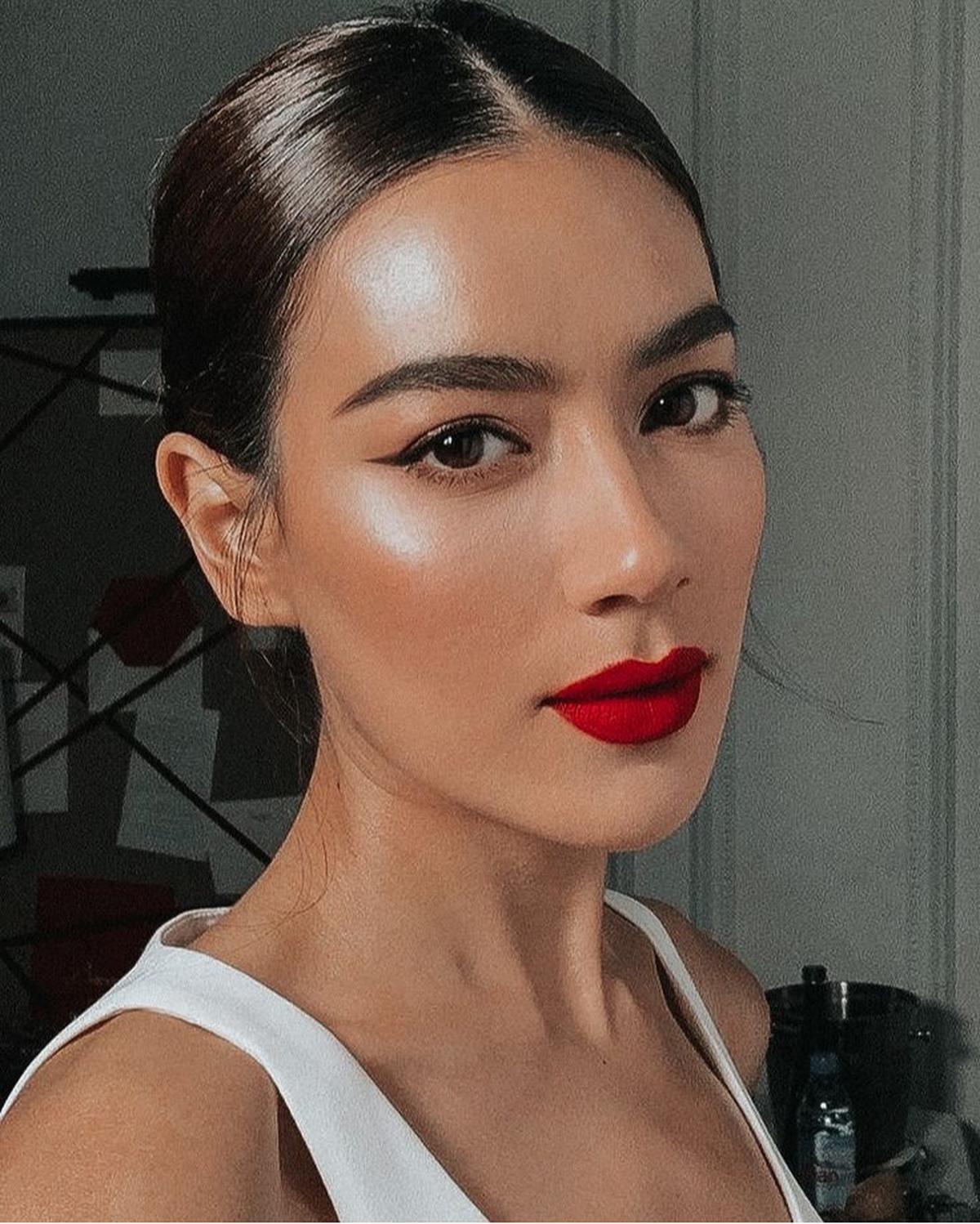 6 Tips Makeup Sederhana Tapi Elegan untuk Wisuda yang Bikin Tampil Stunning!
