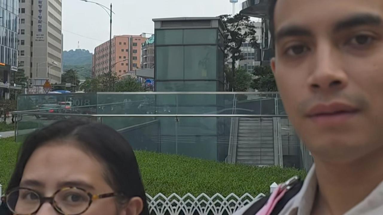 Potret Prilly Latuconsina & Omara Liburan Bareng di Korea, Kompak Buat 'Prom Talk' Untuk Ruang Diskusi Santai