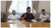 Ketua DPRD Indramayu membeberkan penyebab gagal disahkannya APBD tahun 2023 dalam konferensi pers yang di gelar di DPRD Indramayu.