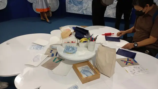 Kembara Biru, Mengenalkan Kembali Aktivitas Fisik pada Anak dengan Kreasi Kertas Karbon di Museum MACAN