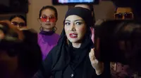 Bella Shofie Pamerkan Fashion Terbarunya di Tengah Pandemi