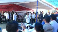 Jokowi bagian program bantuan sosial di Halmahera Utara.