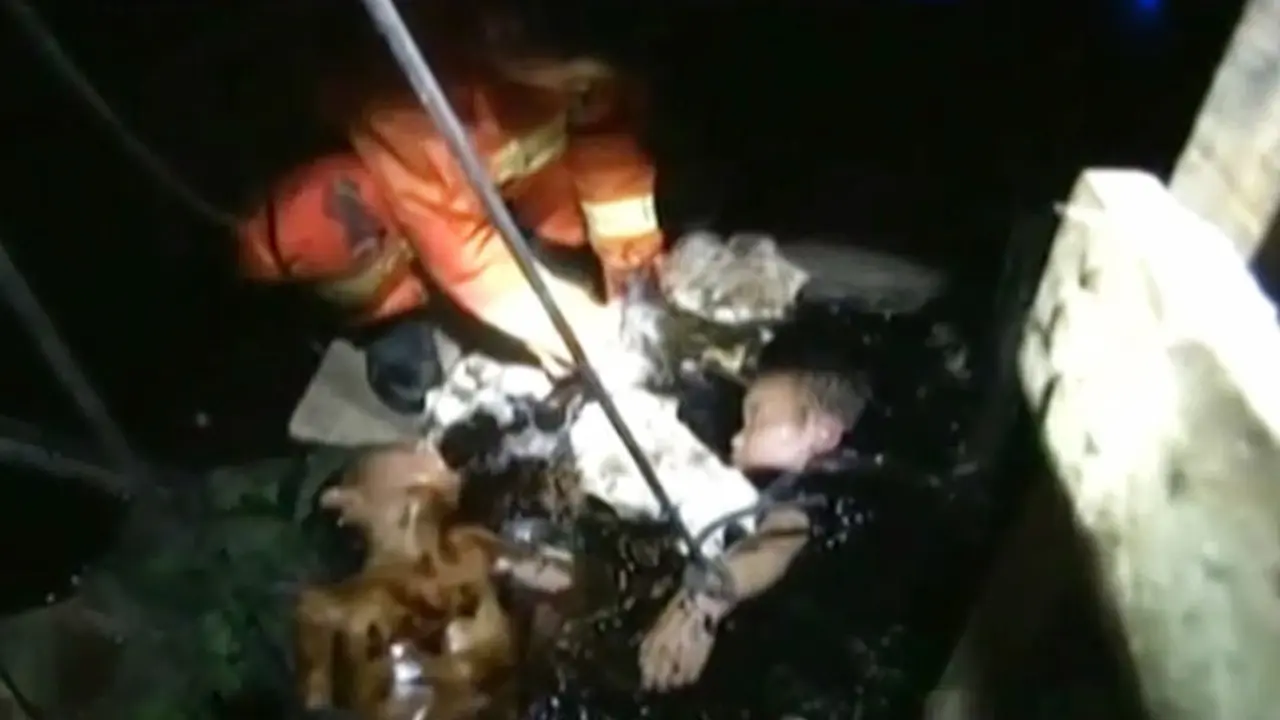 (Lip6 Malam) Tiongkok