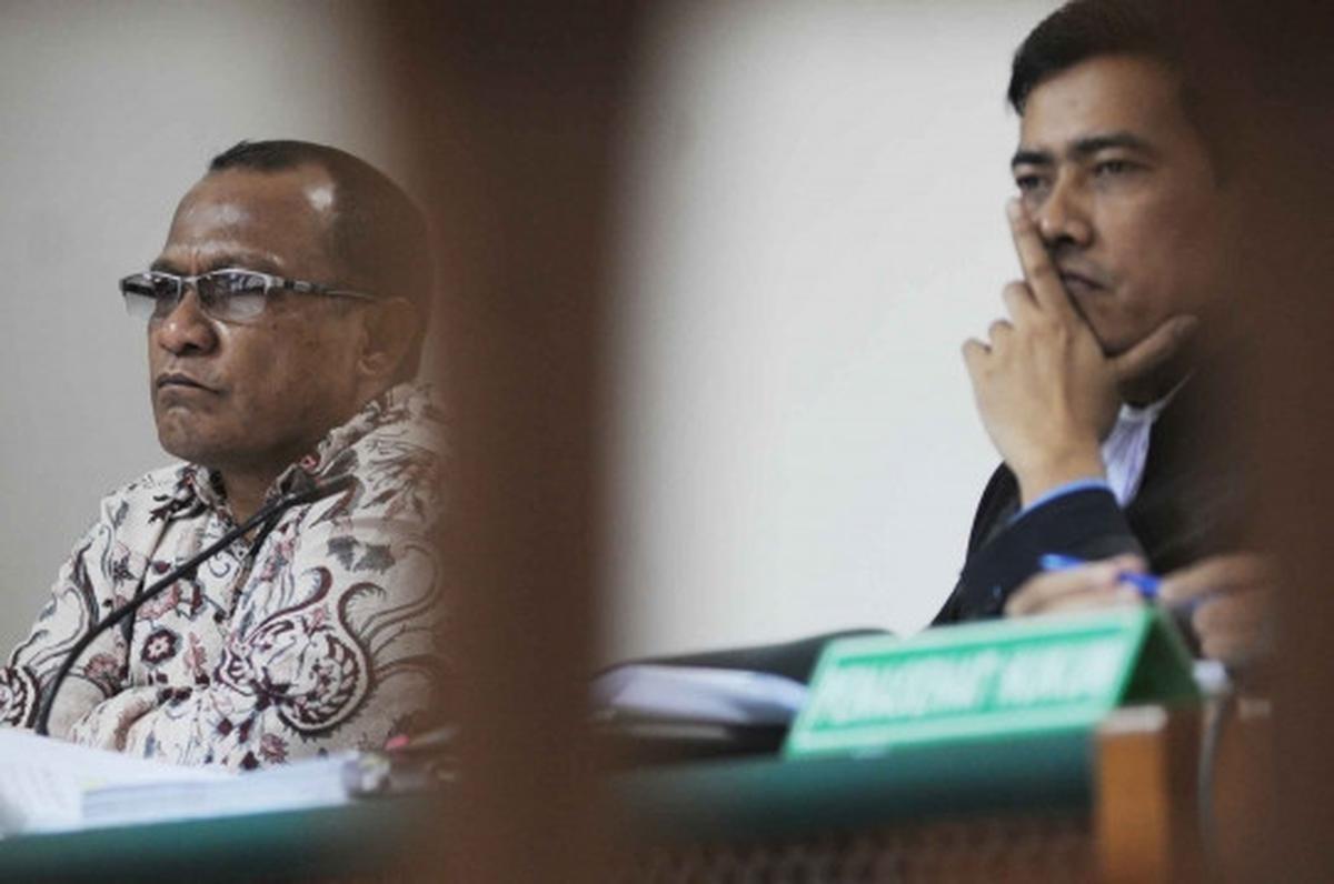 Bupati Morotai jalani sidang lanjutan kasus suap Akil