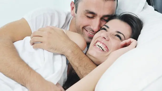 Foreplay sangat penting sebelum bercinta/copyright: thinkstockphotos.com