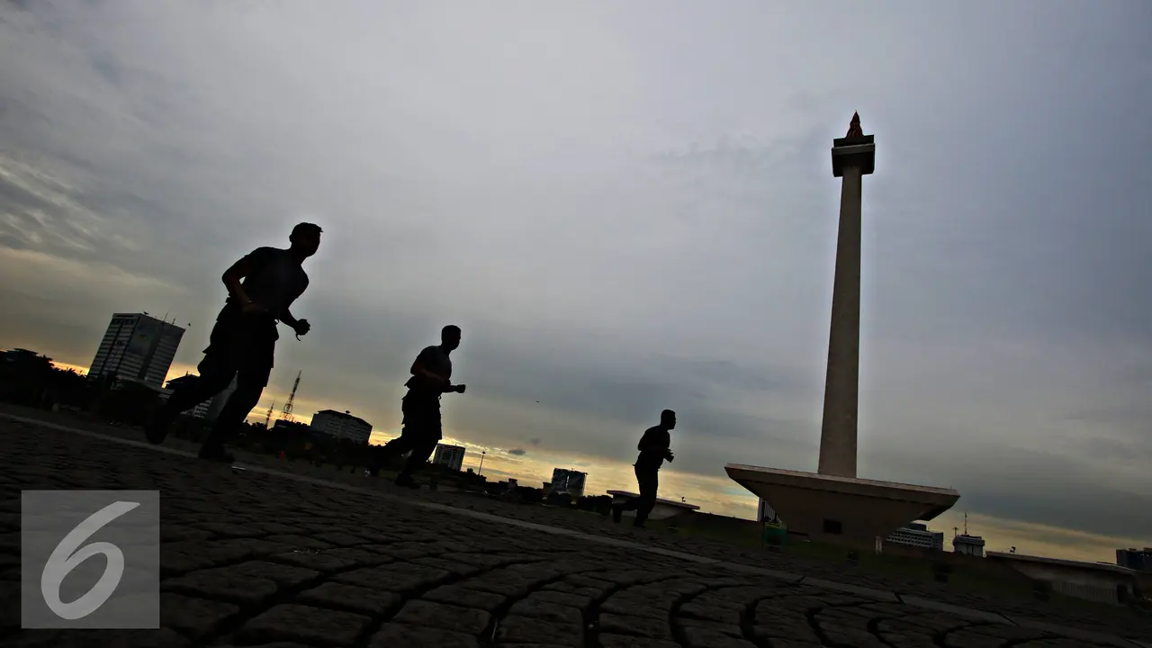 20160331-Rutin Ditertibkan, Kawasan Monas Kini Bersih dari PKL-IA