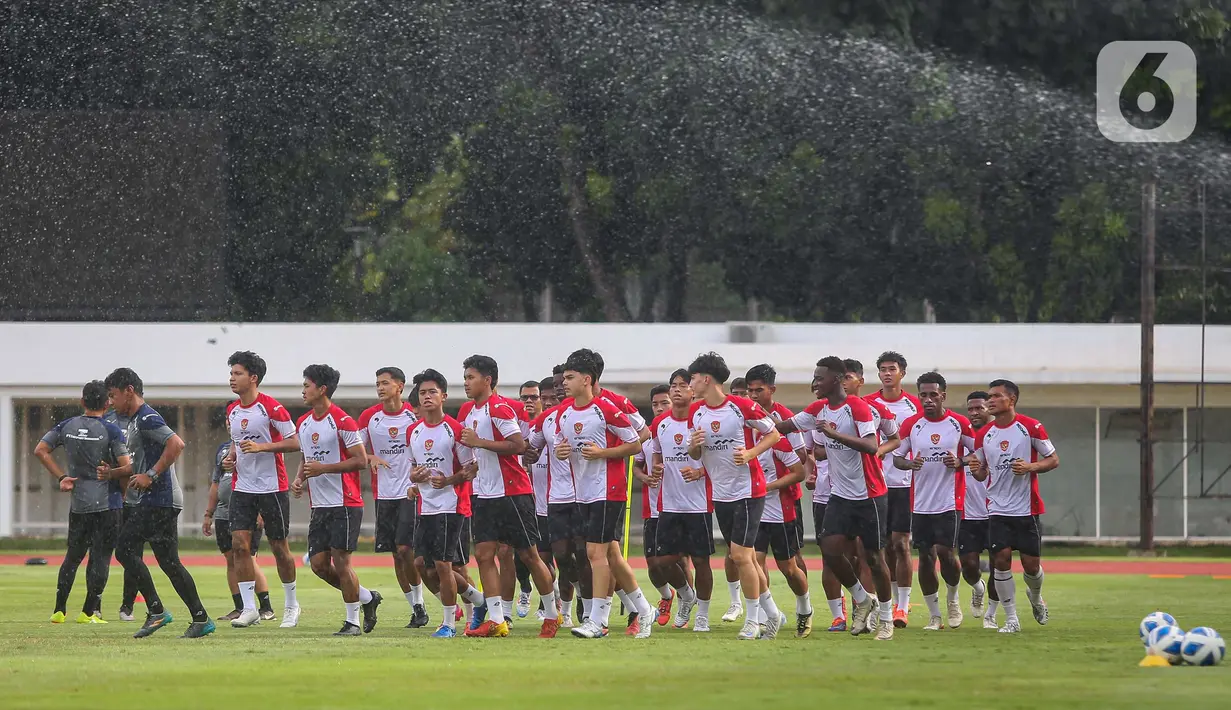 Latihan ini merupakan persiapan Timnas Indonesia U-20 mengikuti Piala Asia U-20 2025 di China pada 12 Februari sampai 1 Maret 2025 mendatang. (Liputan6.com/Angga Yuniar)