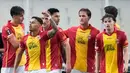 Pemain Go Ahead Eagles, Dean James, merayakan kemenangan atas Panathinaikos pada laga Liga Europa di Stadion Olimpiade Athena, Jumat (3/10/2025) dini hari WIB. (AP Photo/Thanassis Stavrakis)