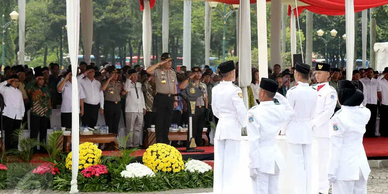 20161022 Wakapolri Komjen Pol Syafruddin Pimpin Upacara Hari Santri Nasional 