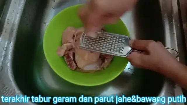 Tambahkan Parutan Jahe dan Bawang Putih