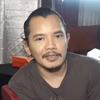 Setelah resmi menikah, Cella Kotak mengaku belum menjalani bulan madu. Mereka hanya istirahat sejenak di Bali.