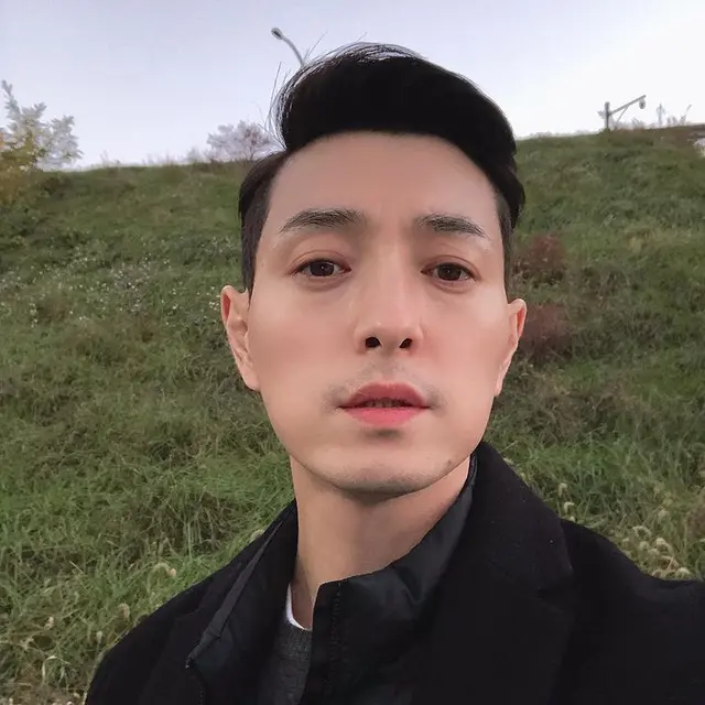 Jung Sung Il (Foto: Instagram/ygmicael)