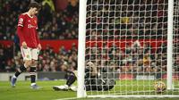 Tekanan Arsenal berbuah gol di menit ke-14. The Gunners unggul 1-0 berkat gol Emile Smith-Rowe dalam situasi kemelut usai tendangan sudut. (AP/Dave Thompson)