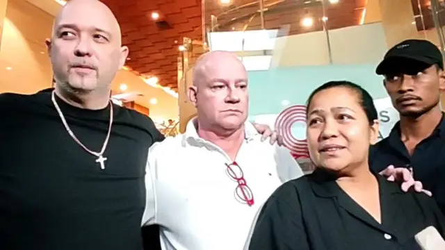 Christopher, suami Kiki Fatmala dan Anna