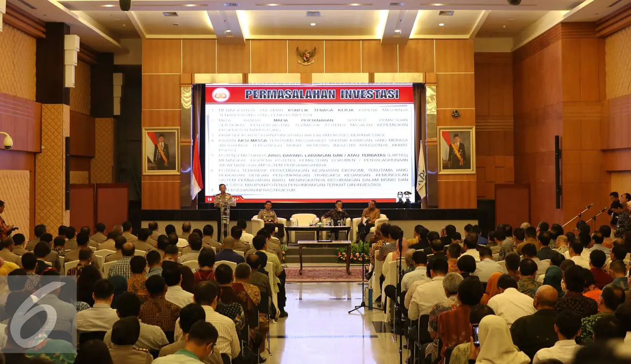 Suasana acara penandatanganan kerjasama antara BKPM dengan Polri di Jakarta, Senin (19/9). Acara bertema 'Jaminan Keamanan Berinvestasi' untuk mendukung kegiatan investasi di Indonesia. (Liputan6.com/Immanuel Antonius)