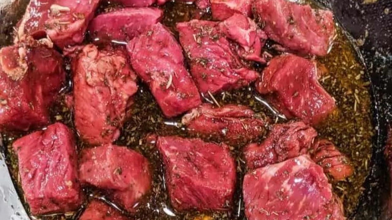 7 Tips Memasak Daging Agar Empuk dan Tidak Alot, Bikin Semua Orang Ketagihan!