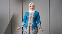 Gamis A-Line untuk Wanita Gemuk dengan Panel Vertikal