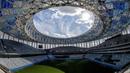 Suasana Stadion Nizhny Novgorod, Rusia, Selasa (19/9/2017). Stadion ini merupakan salah satu dari 12 stadion yang akan digunakan untuk perhelatan akbar Piala Dunia 2018 di Rusia. (AFP/Mladen Antonov)