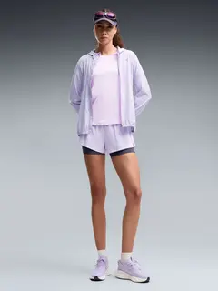 Gaya sporty chic memadukan kenyamanan pakaian olahraga dengan sentuhan fashion yang membuat penampilan tetap stylish untuk berbagai aktivitas. (Foto/Dok: Puma)