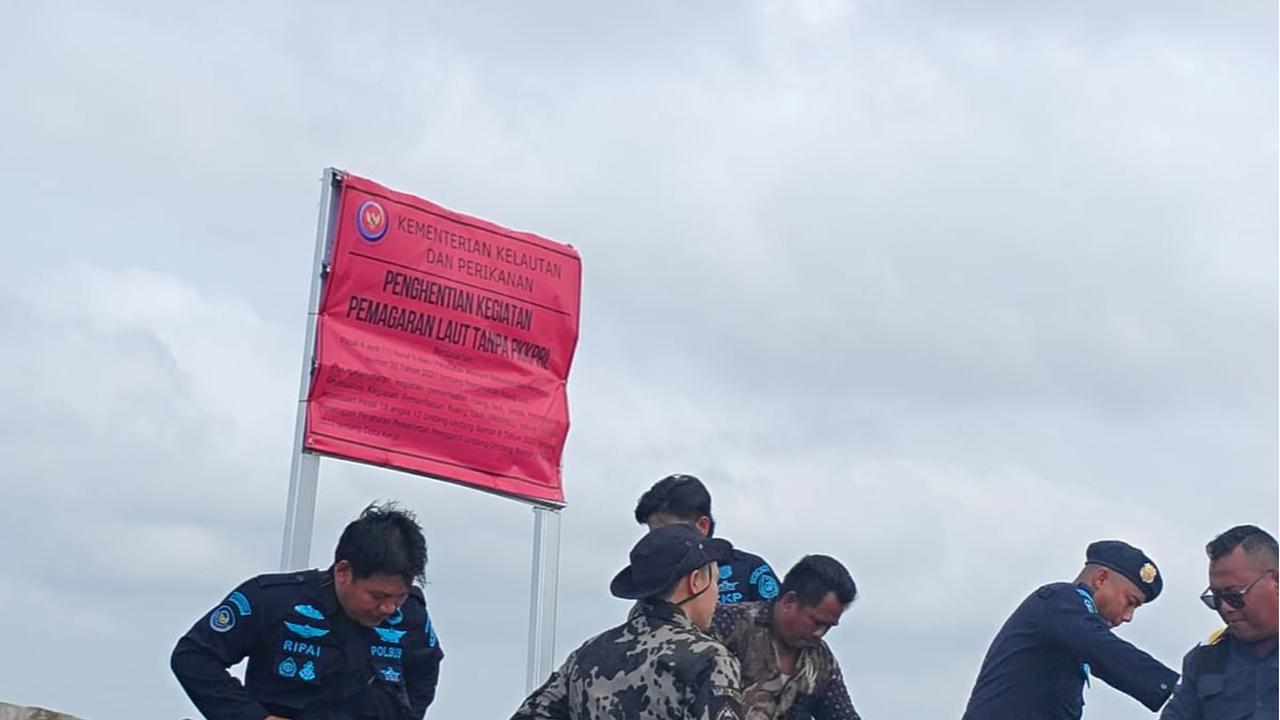 penyegelan pagar laut di Bekasi