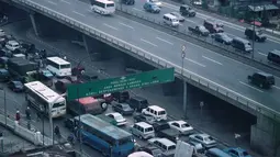 Kemacetan terjadi di sebelum ruas jalan dengan peraturan 3in1. (Source: Instagram/@perfectlifeid)