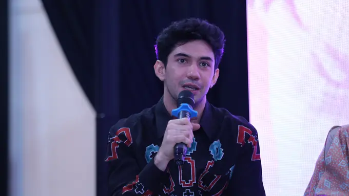[Fimela] Reza Rahadian