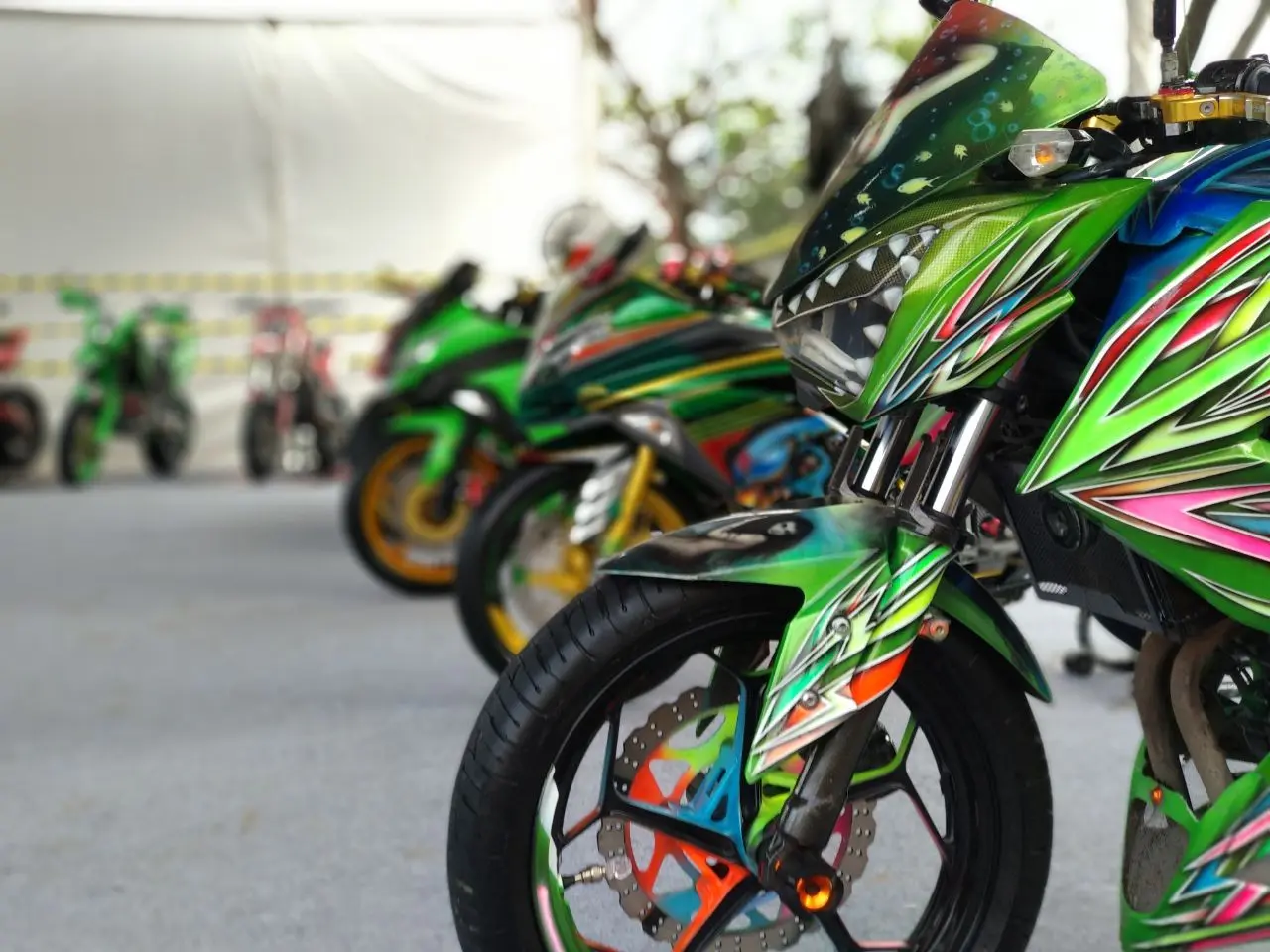 Modifikasi Z250 dengan motif tribal (Amal/Liputan6.com)