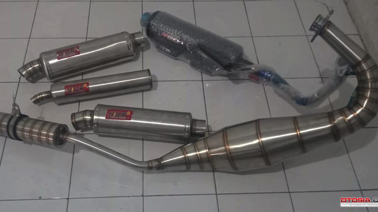 Knalpot motor produksi DeX Racing (Otosia.com/Nazar Ray)