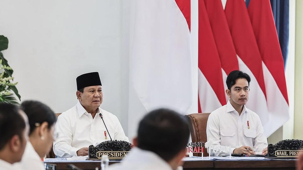 VIDEO: Wajah Garang Prabowo Beri Arahan Tegas Ribuan Komandan TNI di Istana "Tak Bisa Cuma Teori!"